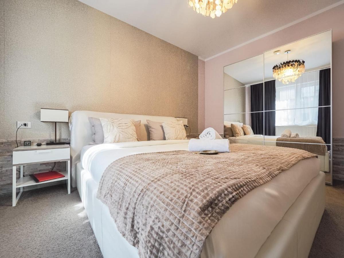 For You Apartments Gold & Silver Sibiu Exterior photo